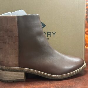 Sperry Brown Ankle Boots
